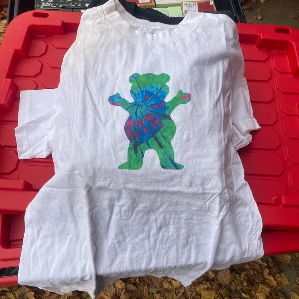 Men Grizzly Diamond White T-Shirt with Colorful Bear Design